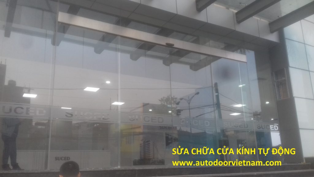 Sửa chữa cửa tự động tận nơi tại Hà Nội